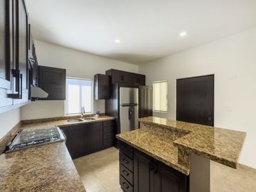CONDO EN VENTA: Vive el Estilo de Vida que Mereces en Ventanas de Cortés