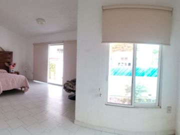 VENTA E CASA DE 2 NIVELES EN FRACC. AMATES DE OAXTEPEC