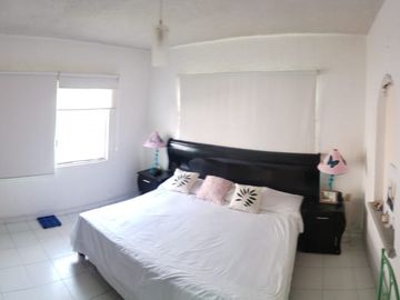 VENTA E CASA DE 2 NIVELES EN FRACC. AMATES DE OAXTEPEC
