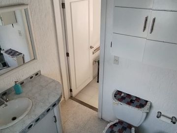 VENTA E CASA DE 2 NIVELES EN FRACC. AMATES DE OAXTEPEC