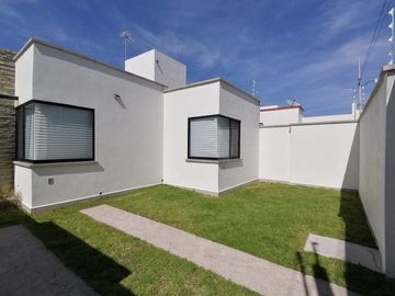 💡 Espaciosa, luminosa y lista para vivir – ¡Tu casa en Tequisquiapan te espera! 🏡✅