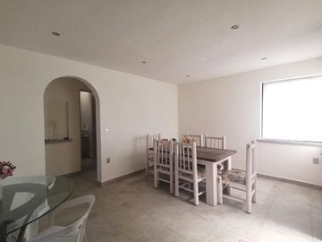 💡 Espaciosa, luminosa y lista para vivir – ¡Tu casa en Tequisquiapan te espera! 🏡✅