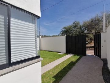 💡 Espaciosa, luminosa y lista para vivir – ¡Tu casa en Tequisquiapan te espera! 🏡✅