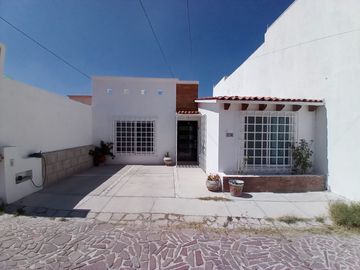 🏡 Casa en Condominio de 1 Planta con 👨‍👩‍👧‍👦 3 Recámaras – Ideal para Tu Familia 💖