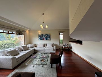 CASA DE VENTA TUMBACO CERCA HILACRIL