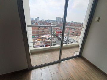 Surquillo BARRIO MÉDICO - Dúplex Penthouse de 3dorm + 1cochera + Balcón + Terraza + Cocina Americana