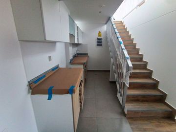 Surquillo BARRIO MÉDICO - Dúplex Penthouse de 3dorm + 1cochera + Balcón + Terraza + Cocina Americana