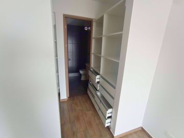 Surquillo BARRIO MÉDICO - Dúplex Penthouse de 3dorm + 1cochera + Balcón + Terraza + Cocina Americana