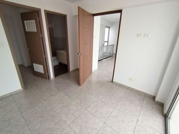Surquillo BARRIO MÉDICO - Dúplex Penthouse de 3dorm + 1cochera + Balcón + Terraza + Cocina Americana