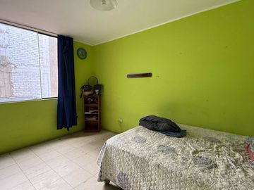 VENDO AMPLIA CASA DE 2 PISOS EN SAN MIGUEL