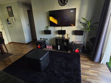 DEPARTAMENTO EN CONDOMINIO LOS VELEROS, VILLA BERLIN, CERRO LOS PLACERES CON VISTA PARCIAL AL OCEANO