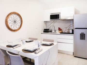 GRAND FIFTY CONDOS