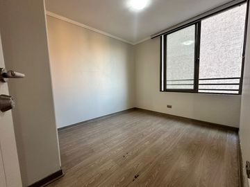 COMODO DEPTO. DE 2 DORMITORIOS 2 BAÑOAS ESTACIONAMIENTO Y BODEGA