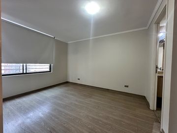 COMODO DEPTO. DE 2 DORMITORIOS 2 BAÑOAS ESTACIONAMIENTO Y BODEGA