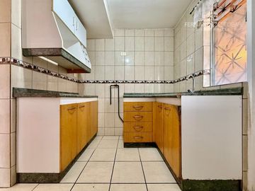 LOS ANDES - VENDE CASA 4D 2B VILLA EL HORIZONTE