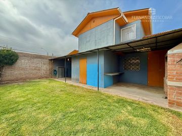 LOS ANDES - VENDE CASA 4D 2B VILLA EL HORIZONTE