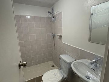 1-Bedroom Loft 40sqm 278K Downpayment Move In 15K Monthly Condominium near Eastwood, Marikina, Taguig, Megamall, Ortigas, Lifehomes