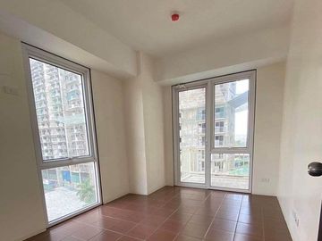 Resort-Type Condo 1BR No Downpayment 29K Monthly Kasara Urban Resort Residences in Ugong Pasig near Tiendesitas, Ortigas, Megamall, C5