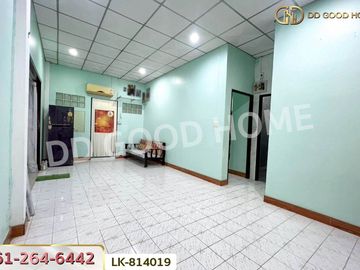 LK-814019 Twin house, Khum Thong Village, Krathumbaen, Samut Sakhon, near Krathumbaen Hospital