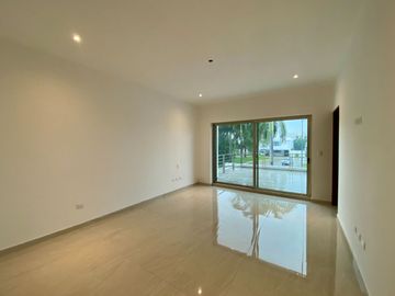HERMOSA Y AMPLIA CASA, CON ACABADOS DE LUJO EN AQUA, 4 RECAMARAS, ALBERCA Y TERRAZA