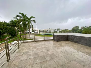 HERMOSA Y AMPLIA CASA, CON ACABADOS DE LUJO EN AQUA, 4 RECAMARAS, ALBERCA Y TERRAZA