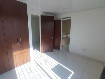 VENDO CASA DE DOS PLANTAS EN REMANSOS DE LA ITALIA