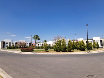 VENTA DEPARTAMENTO PLANTA BAJA PASEOS DEL BOSQUE PRIVADA CON ALBERCA