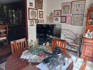 ESPECTACULAR CASA EN CONDADO DE SAYAVEDRA ESTILO INGLES