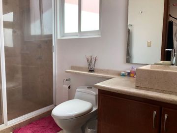 HERMOSA CASA EN LOMAS VERDES SEXTA SECCION LISTA PARA HABITAR