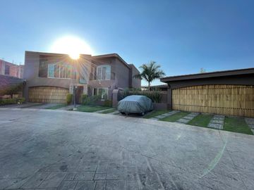 HERMOSA RESIDENCIA VIP EN PROVENZA RESIDENCIAL
