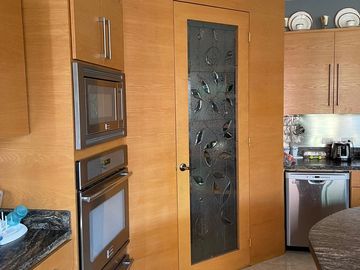HERMOSA RESIDENCIA VIP EN PROVENZA RESIDENCIAL
