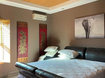HERMOSA RESIDENCIA VIP EN PROVENZA RESIDENCIAL