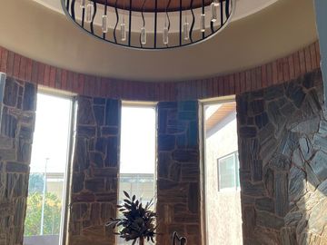 HERMOSA RESIDENCIA VIP EN PROVENZA RESIDENCIAL