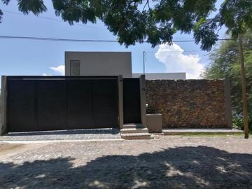 LINDA CASA EN AJIJIC SUPER ZONA