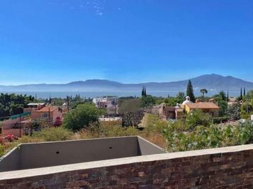 LINDA CASA EN AJIJIC SUPER ZONA