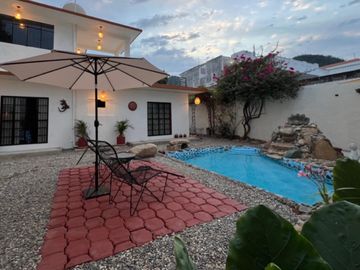 CASA VACACIONAL EN ZONA DE COSTA AZUL (precio por noche)