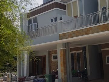 Rumah Mewah Dibawah Harga Pasaran Di Dekat Tebet Dalam Cluster