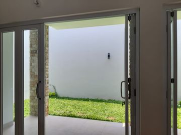 Rumah Mewah Dibawah Harga Pasaran Di Dekat Tebet Dalam Cluster
