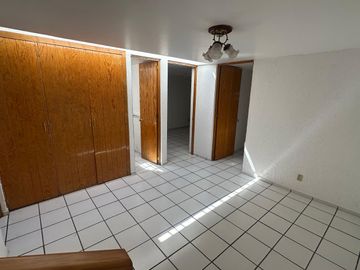 Casa en renta en Xochimilco con 4 recámaras