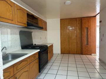 Casa en renta en Xochimilco con 4 recámaras