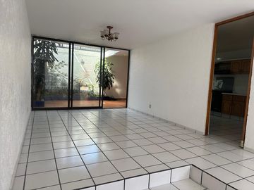 Casa en renta en Xochimilco con 4 recámaras