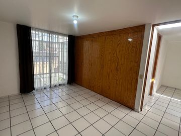 Casa en renta en Xochimilco con 4 recámaras