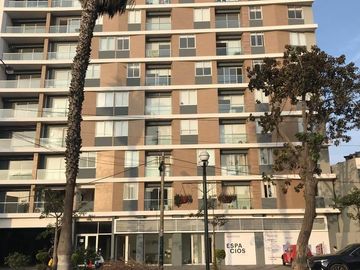 ALQUILER DE EXCLUSIVO DEPARTAMENTO AMOBLADO EN EDIFICIO STELAR EN BARRANCO