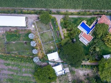 SE VENDE HERMOSA CASA  CAMPESTRE  EN ROZO