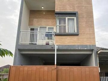 Rumah Modern Minimalis 3 lantai Siap Huni Di Wonorejo Selatan Rungkut Surabaya Timur