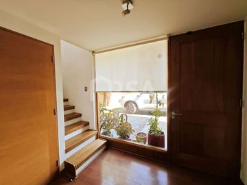 CASA 5 HABITACIONES/3 BAÑOS EN AVENIDA LAS PERDICES 4760, CONDOMNIO CERRADO, PEÑALOLÉN