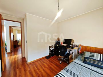 CASA 5 HABITACIONES/3 BAÑOS EN AVENIDA LAS PERDICES 4760, CONDOMNIO CERRADO, PEÑALOLÉN