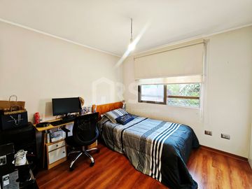 CASA 5 HABITACIONES/3 BAÑOS EN AVENIDA LAS PERDICES 4760, CONDOMNIO CERRADO, PEÑALOLÉN