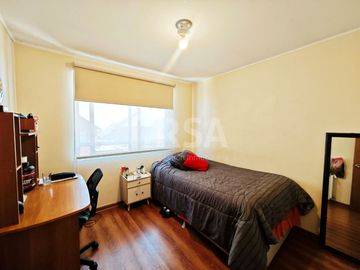 CASA 5 HABITACIONES/3 BAÑOS EN AVENIDA LAS PERDICES 4760, CONDOMNIO CERRADO, PEÑALOLÉN