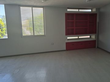 EDIFICIO EN VENTA PARA OFICINAS RECTA A CHOLULA DE RIVADAVIA PUEBLA